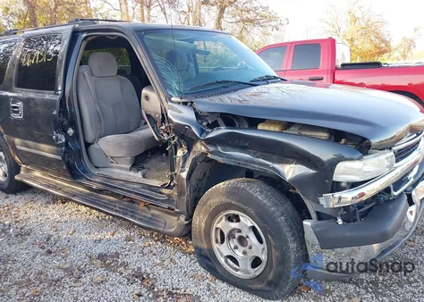 2004 Chevrolet Suburban 1500 Ls из США, поврежденный, VIN 3GNEC16Z14G343742